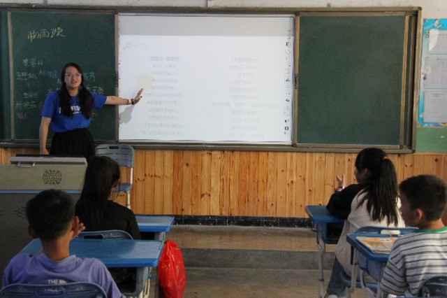 朗誦課2.JPG 朗誦課2.JPG