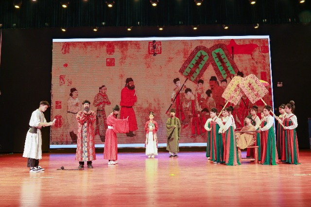 名畫演繹《步輦圖》.jpg 名畫演繹《步輦圖》.jpg