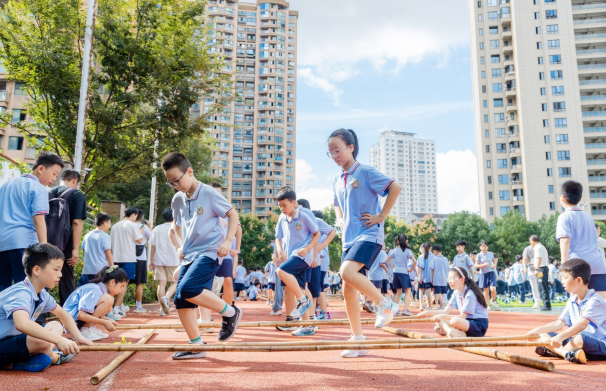 7765f32a-37da-4818-9e34-c4c3f3a35f9f.png 7765f32a-37da-4818-9e34-c4c3f3a35f9f.png